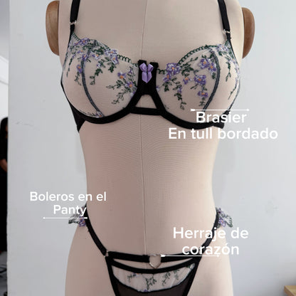 Eloise en Negro